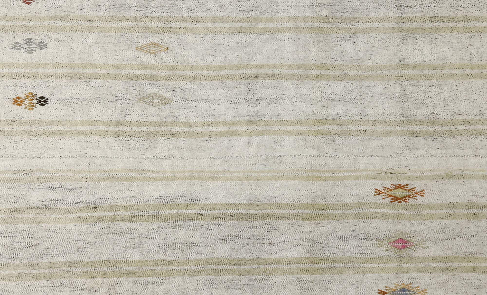 Authentic vintage turkish kilims & handwoven rugs – unique home decor pieces 194x 318 cm