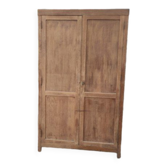 Grande armoire parisienne