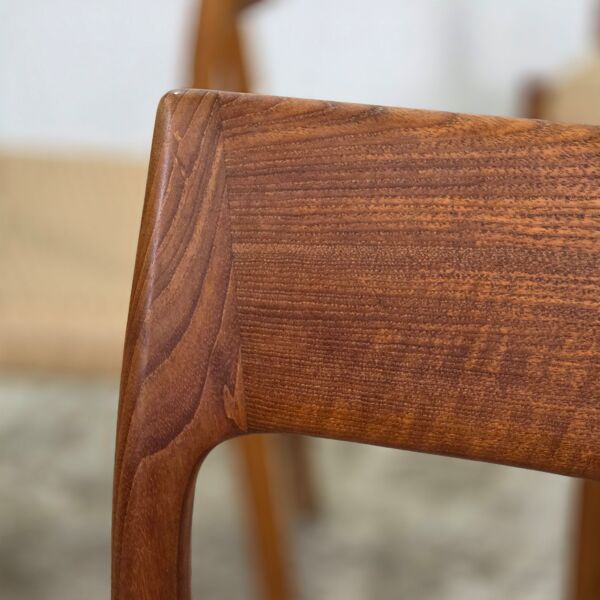 Chaise de salle à manger Niels Møller modèle 77 en teck avec nouvelle corde à papier