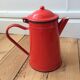 Cafetière émaillée rouge