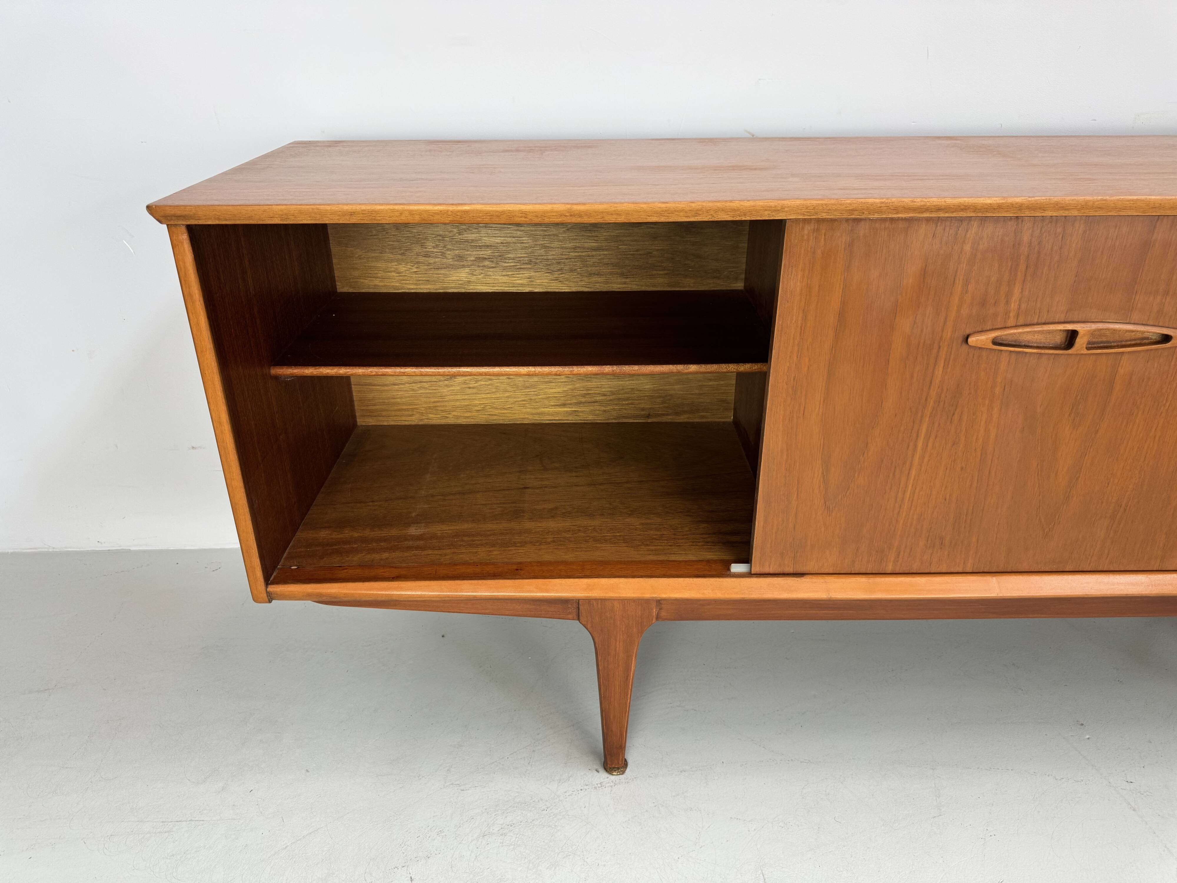 Buffet vintage par Jentique