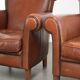 Set of 2 comfortable sheepskin armchairs with a timeless look
