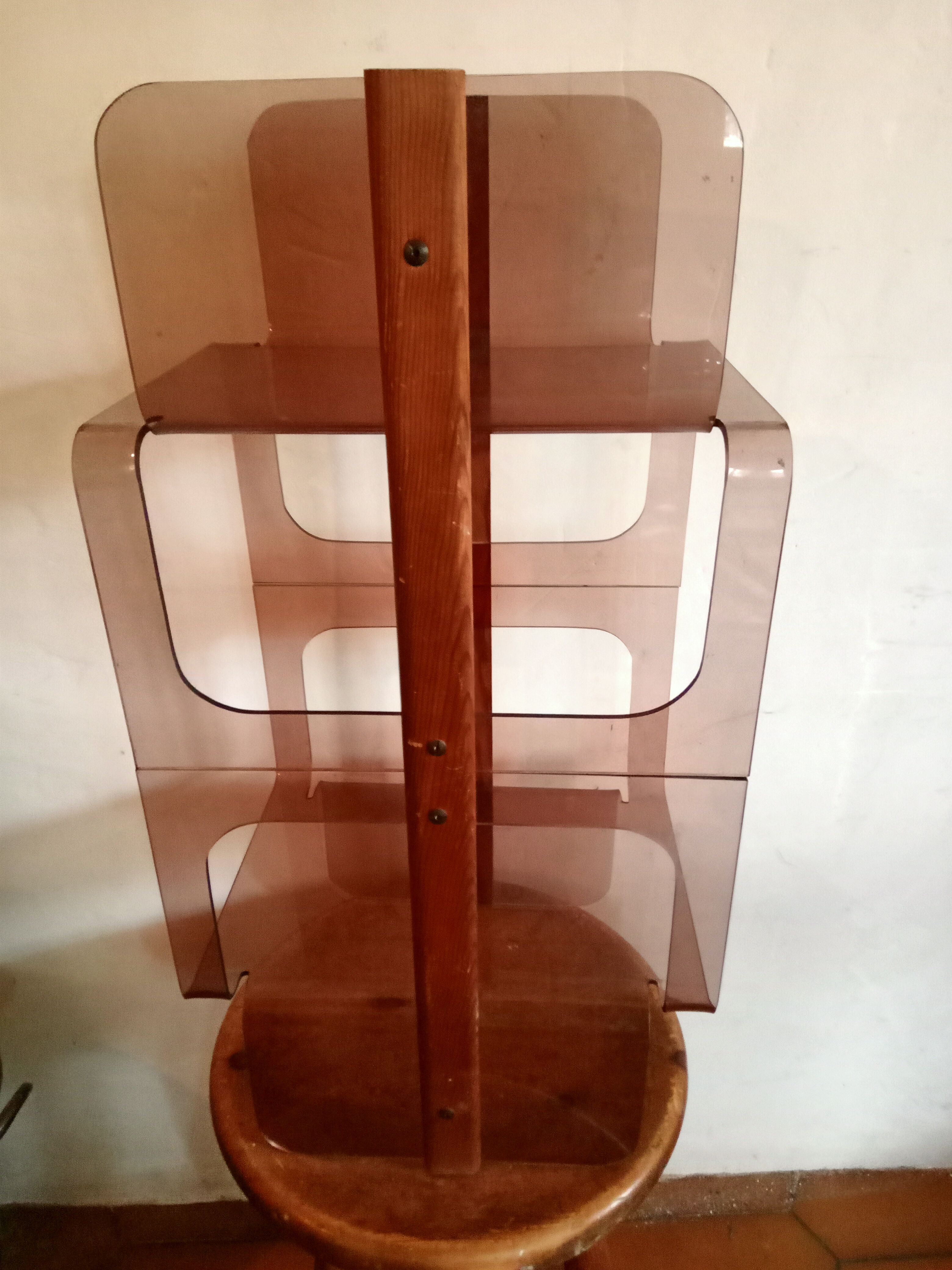 Plexiglas design shelf