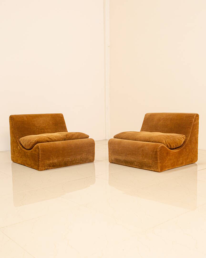 Pair of "Orbis" armchairs in brown velvet by Luigi Colani for Cor 60