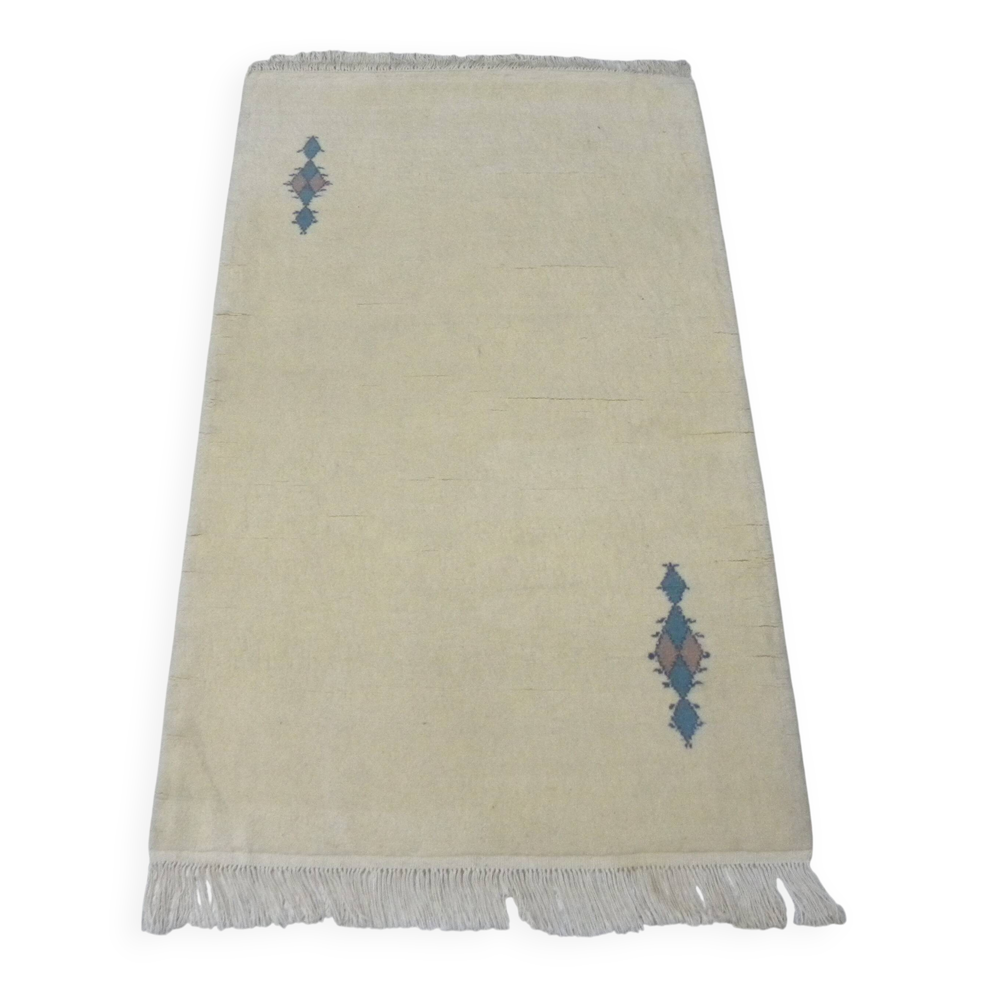 Authentic Beige Berber Rug Minimalist Style Clean Design