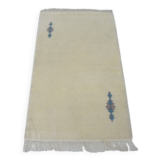 Authentic Beige Berber Rug Minimalist Style Clean Design