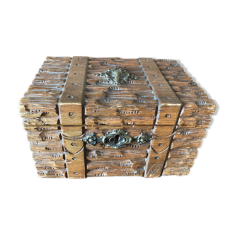 Wooden box brutalist style 50s