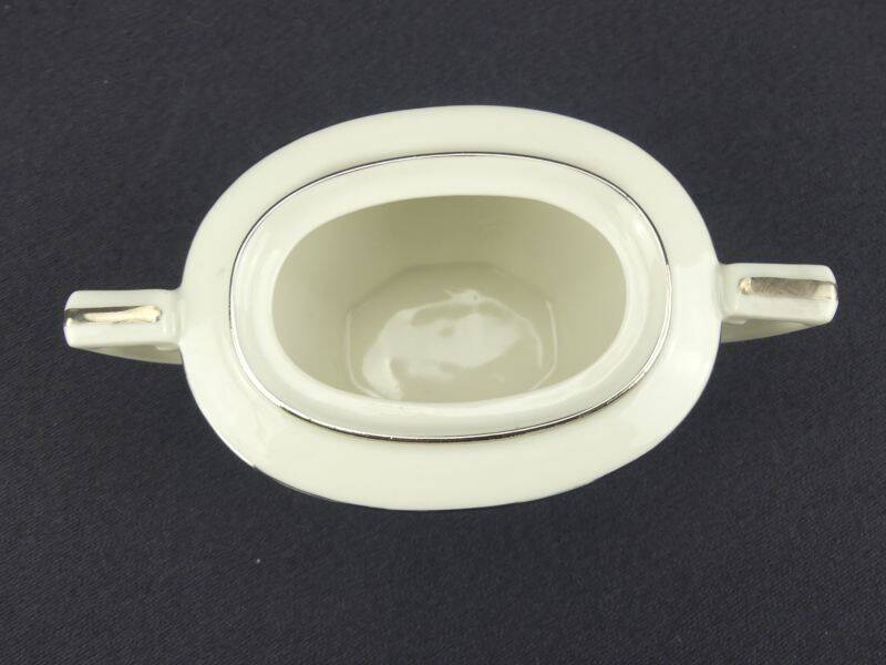 Art Deco tête-à-tête in Limoges porcelain by Legrand