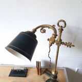 Desk lamp