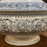 Important English Minton porcelain soup tureen, Florentine pattern