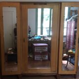 Elm magnifying glass veneer