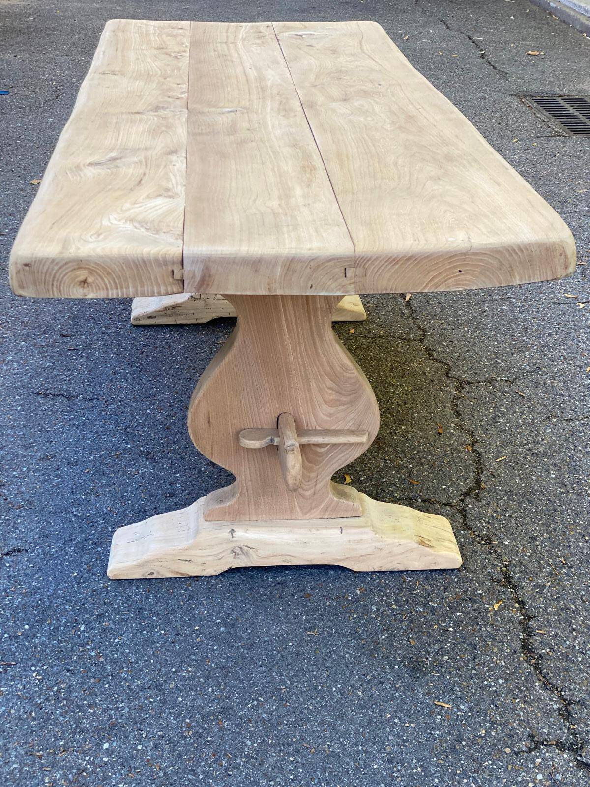 Grande table de monastère étroite décapée en chêne massif brut 200cm