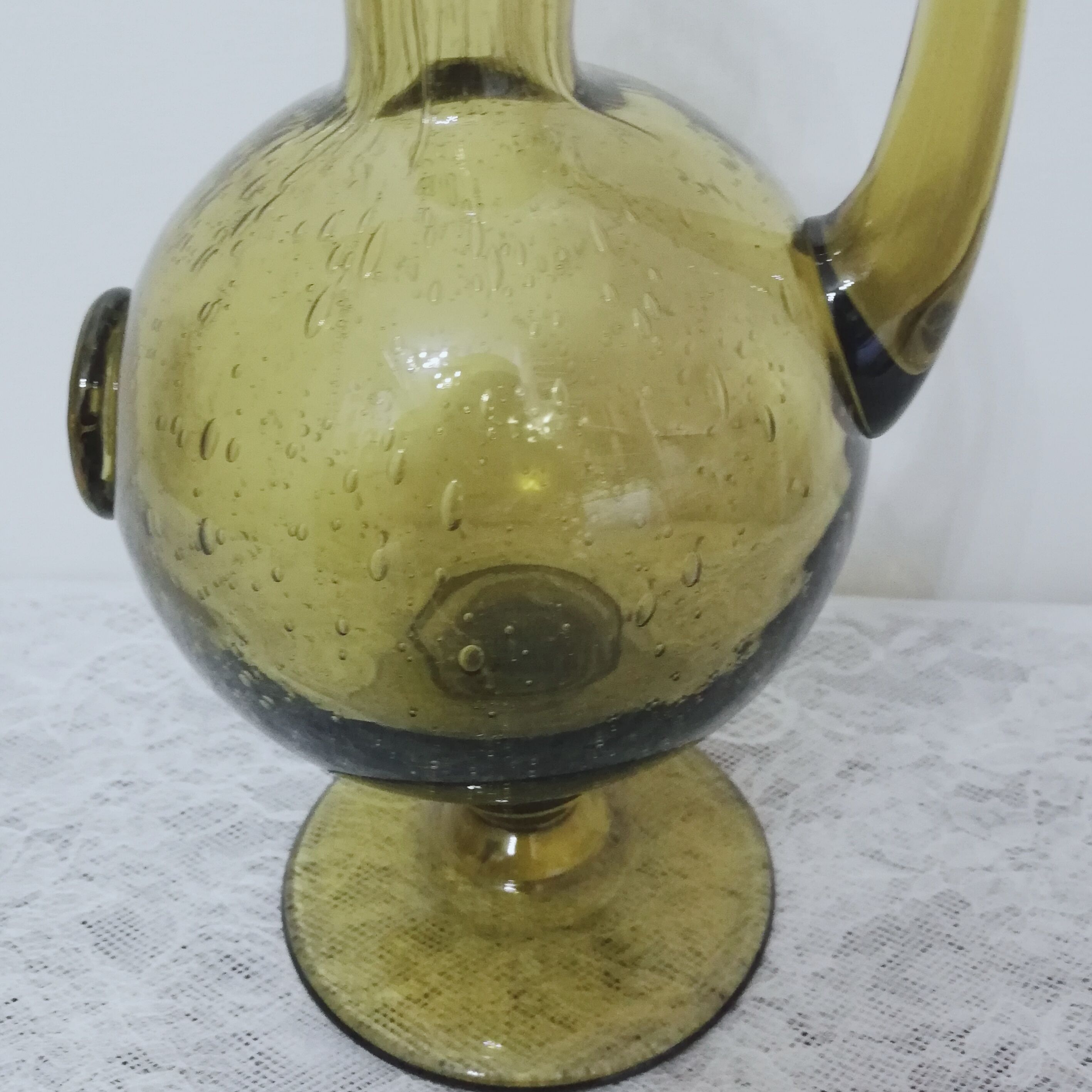La Rochere bubble blown glass carafe