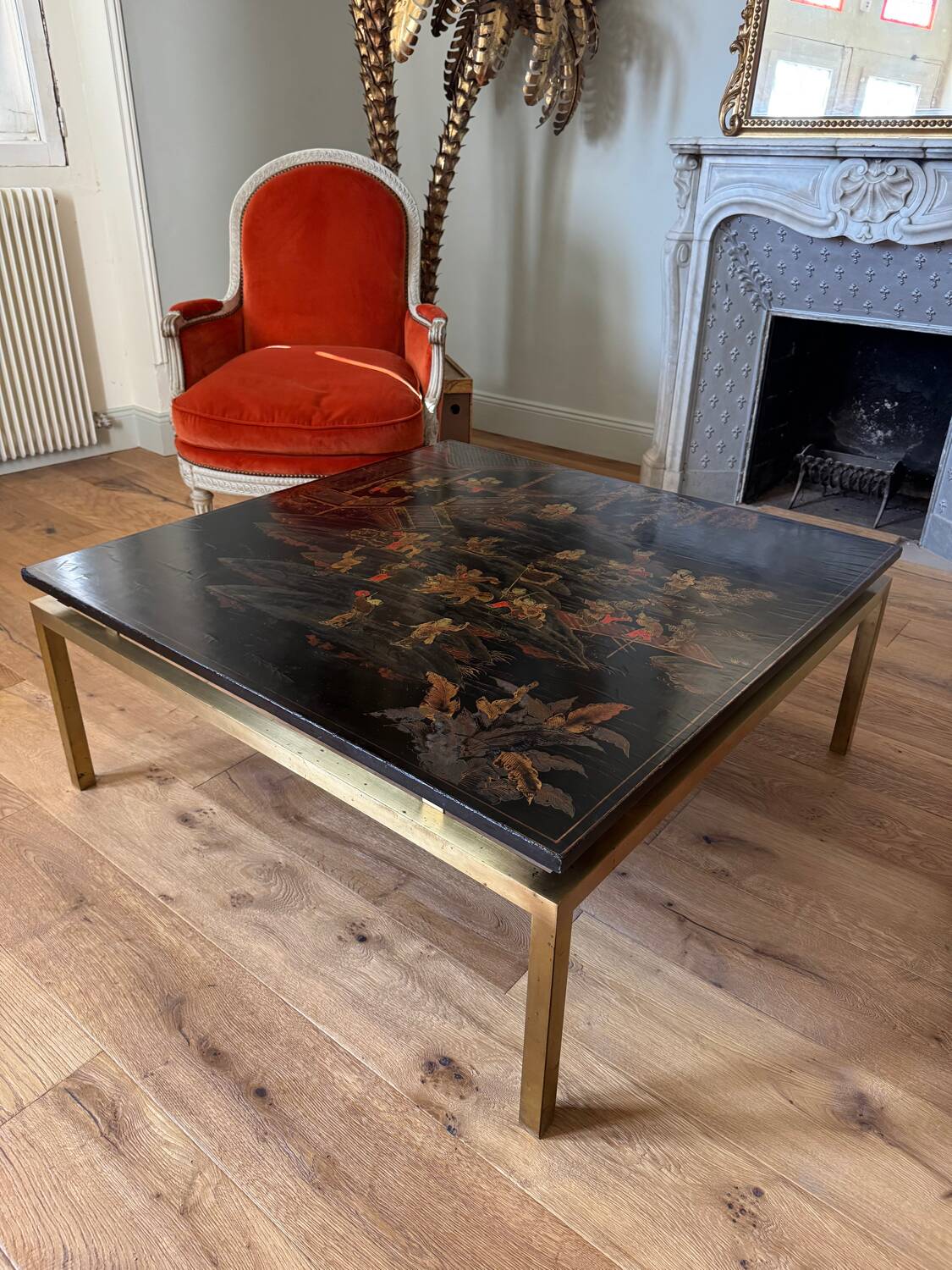 Important Coffee Table with a Lacquered Wood Panel from the 19th Century