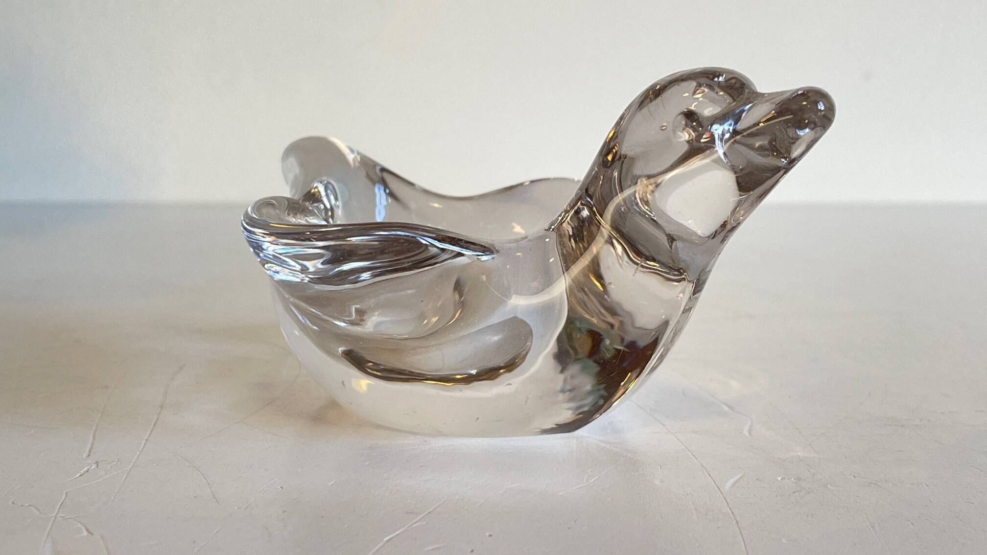 Empty crystal pocket in vintage bird shape
