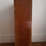 Sliding curtain cabinet