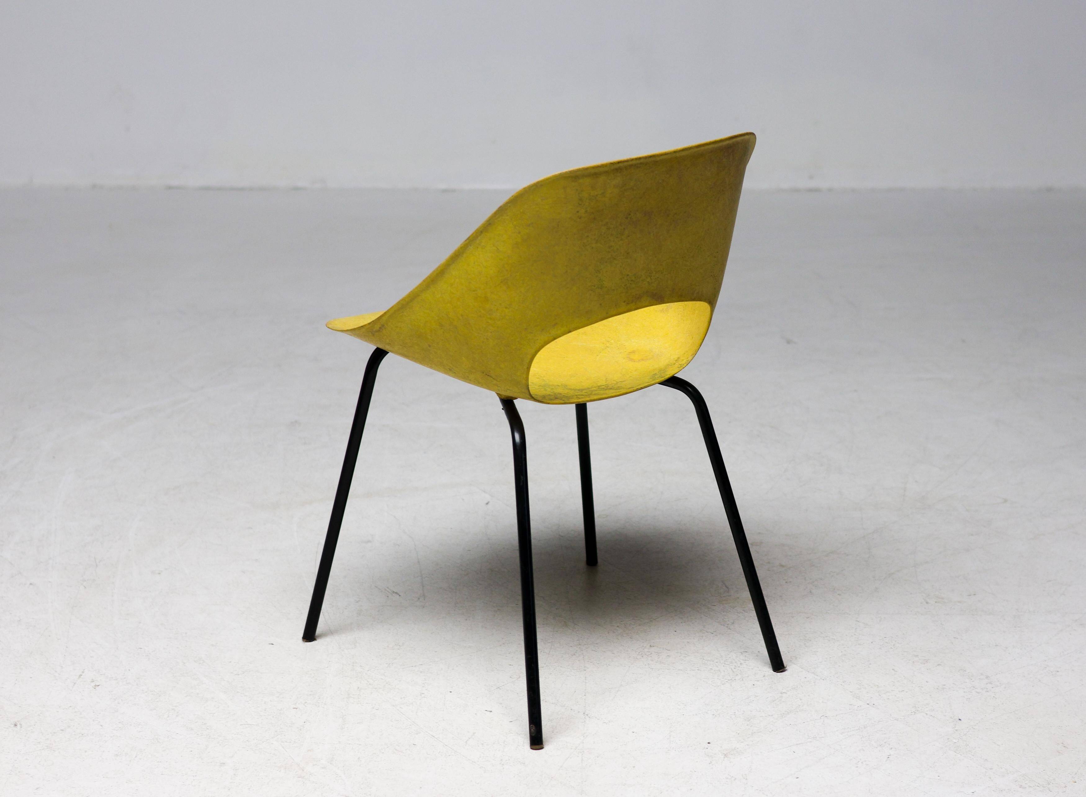 Rare yellow fibreglass tulip chair by Pierre Guariche for Steiner, 1950s.