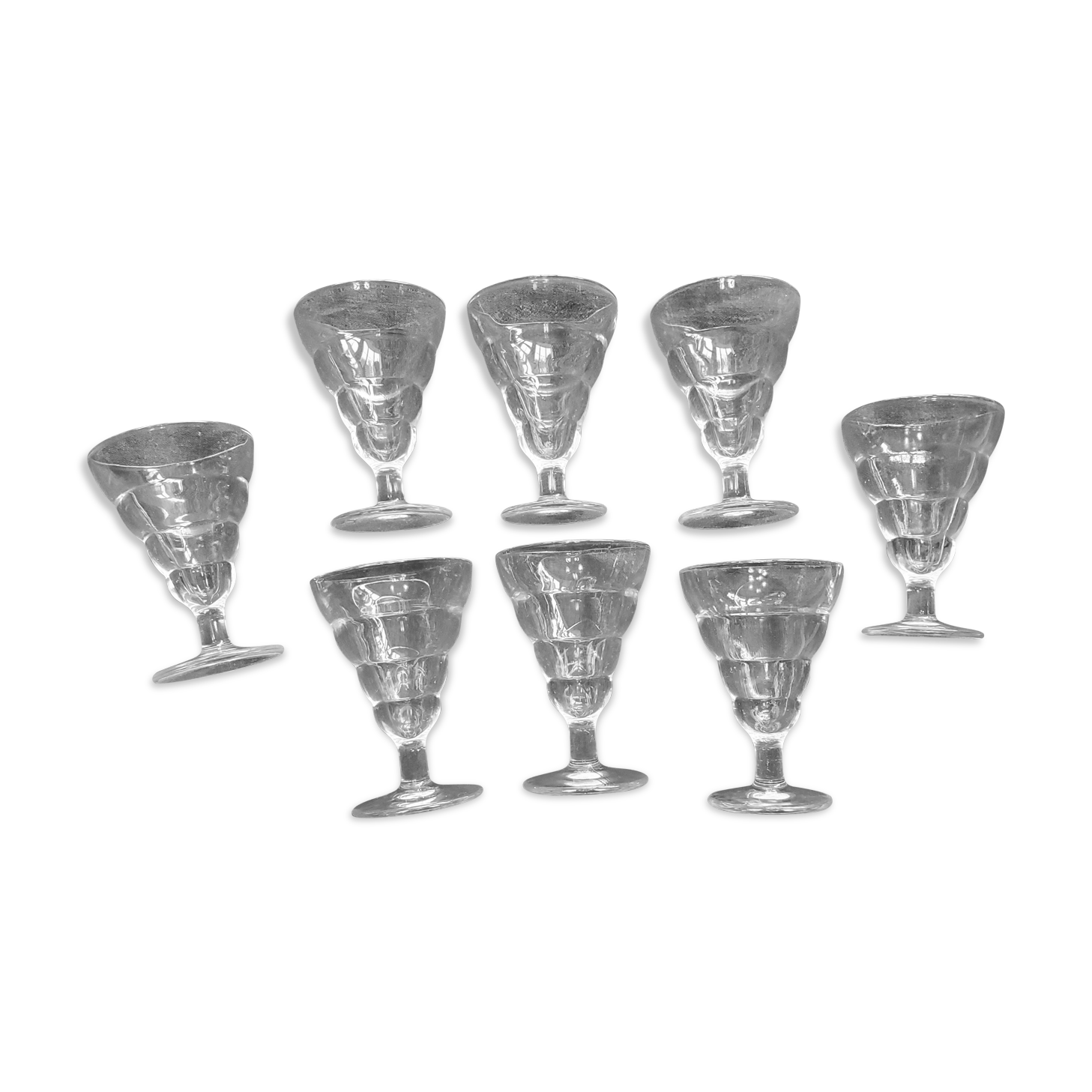 8 glasses bistro year 60