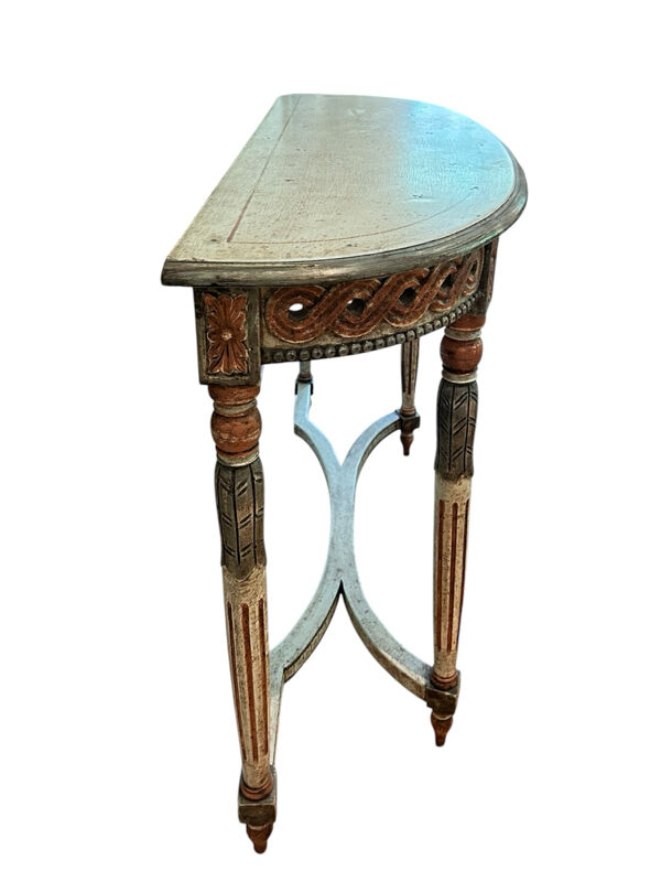 Console Demi-Lune de Style Louis XVI – Peinte et Dorée, Probablement Italienne