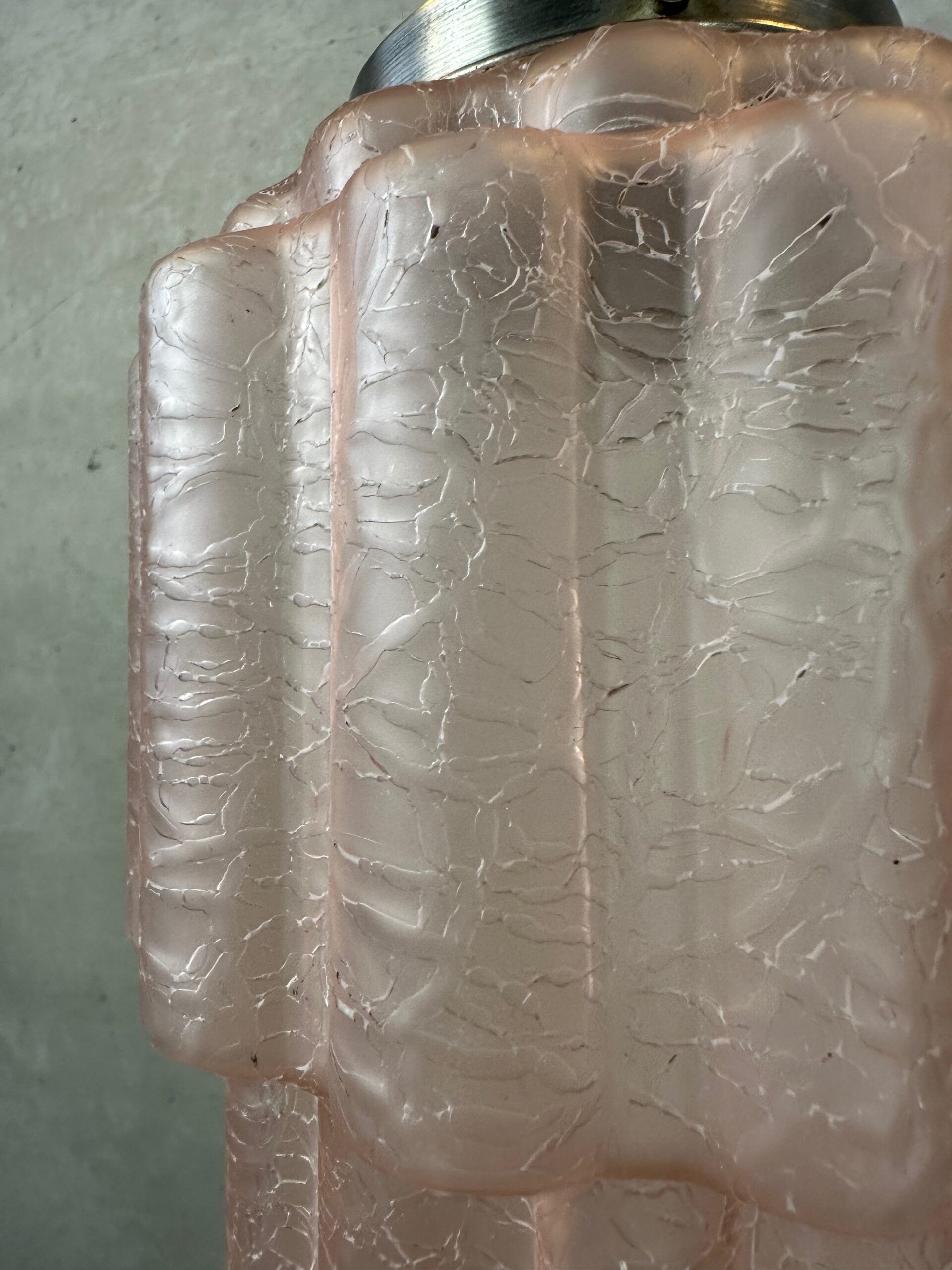 Art Deco Skyscraper – Pink crackled glass