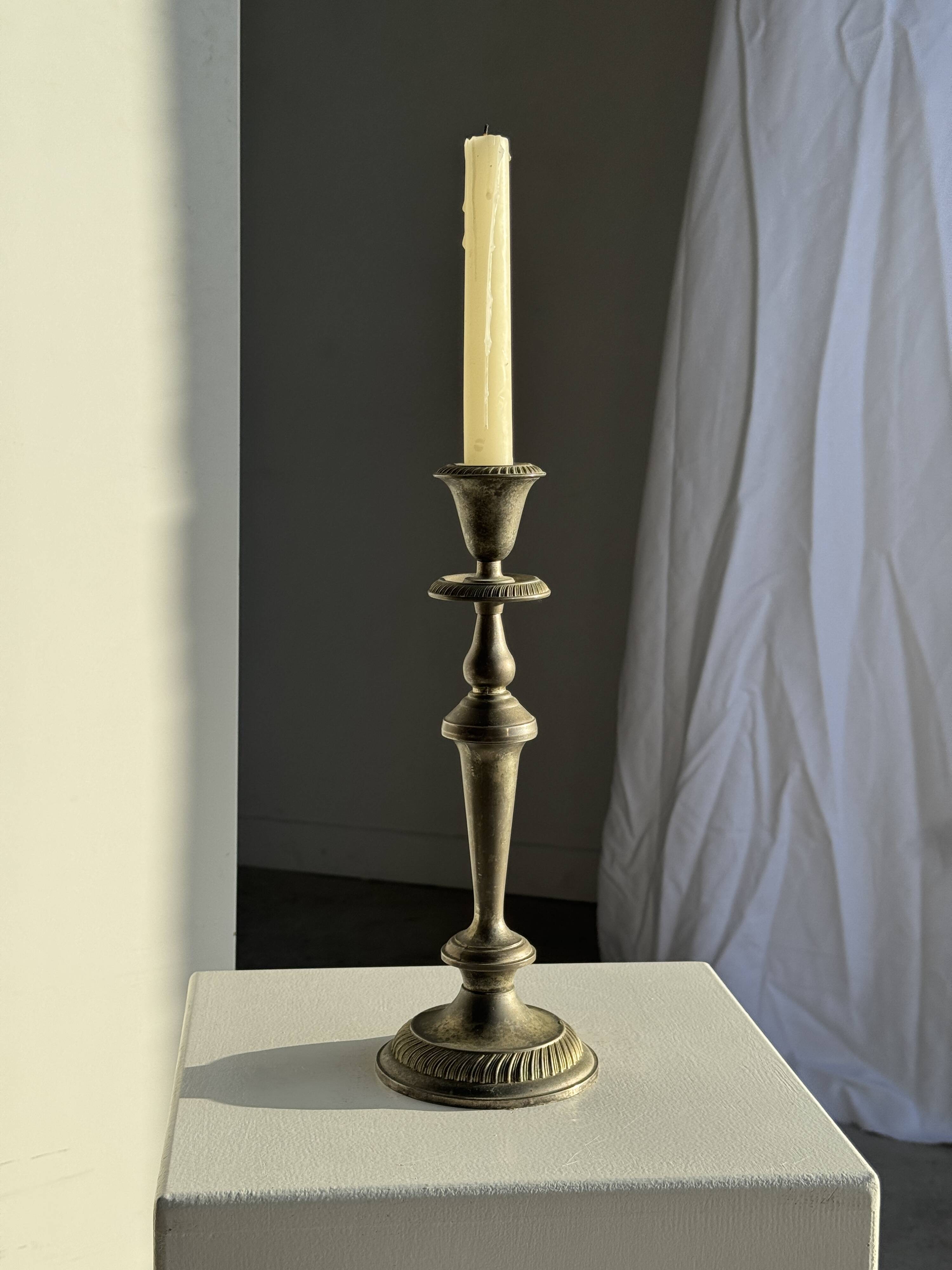 Large antique silver-plated candlestick H29 D10.5