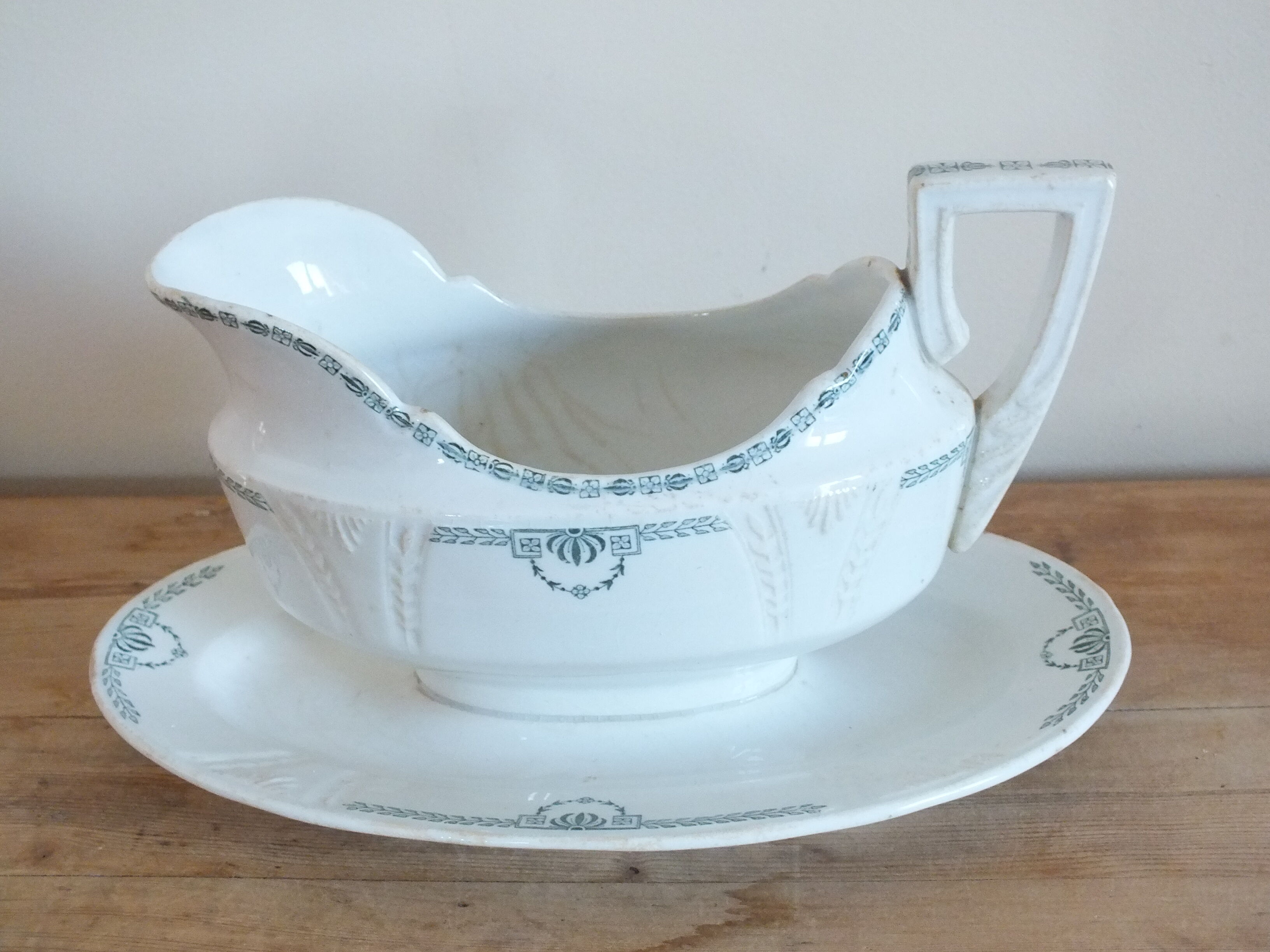 Saucière en Terre de Fer Gien service Clara