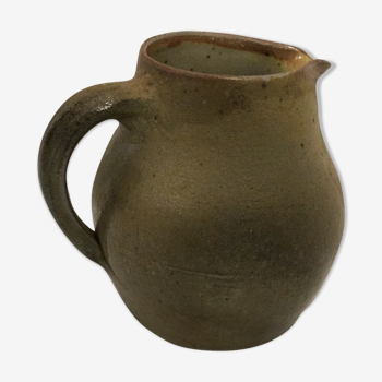 Sandstone milk pot