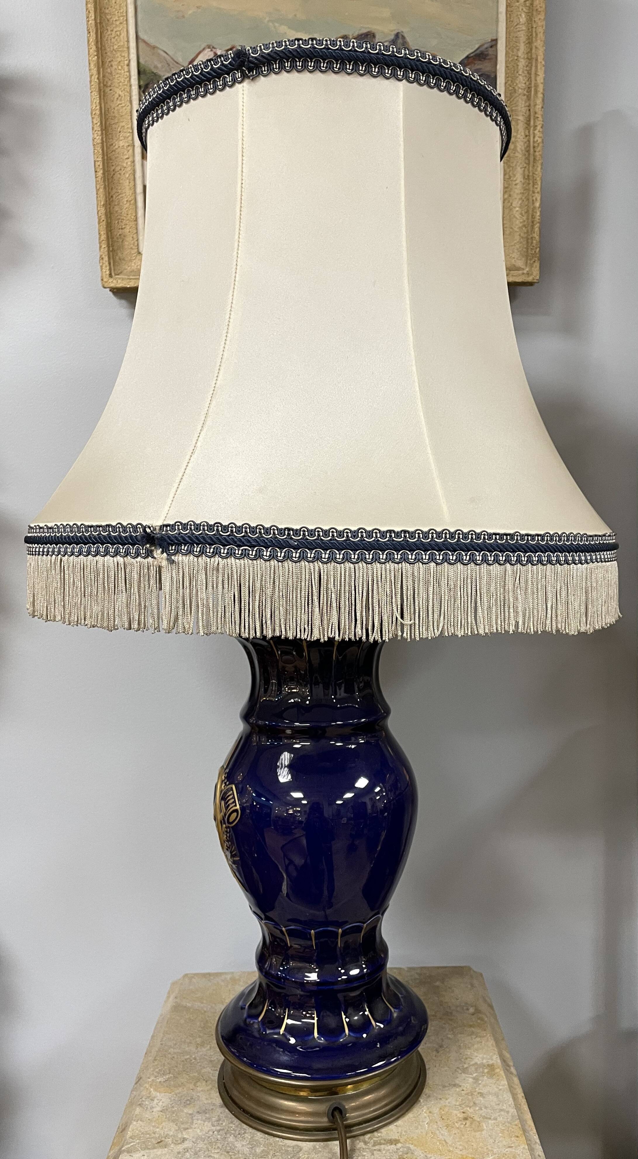 Lamp, porcelain base from the 20th century