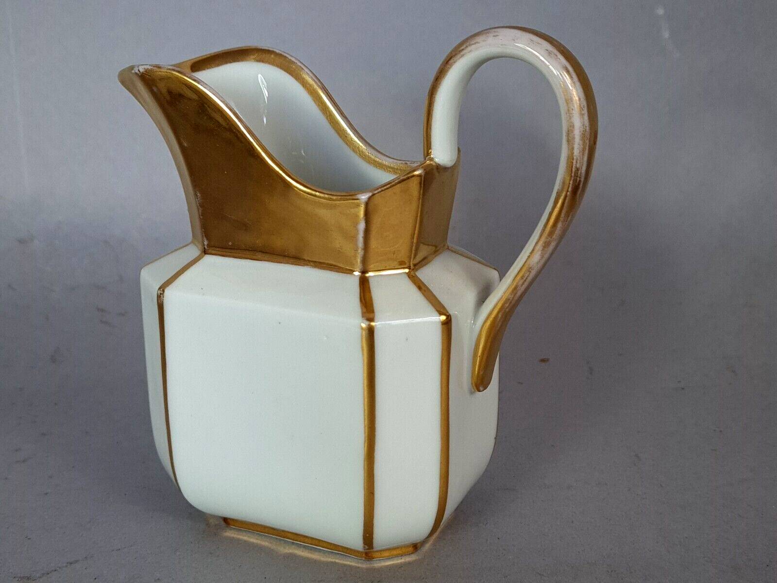 Ancien service à café tête à tête porcelaine Paris. Très bel état S988