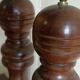 Set pepper and salt shaker in xxl wood