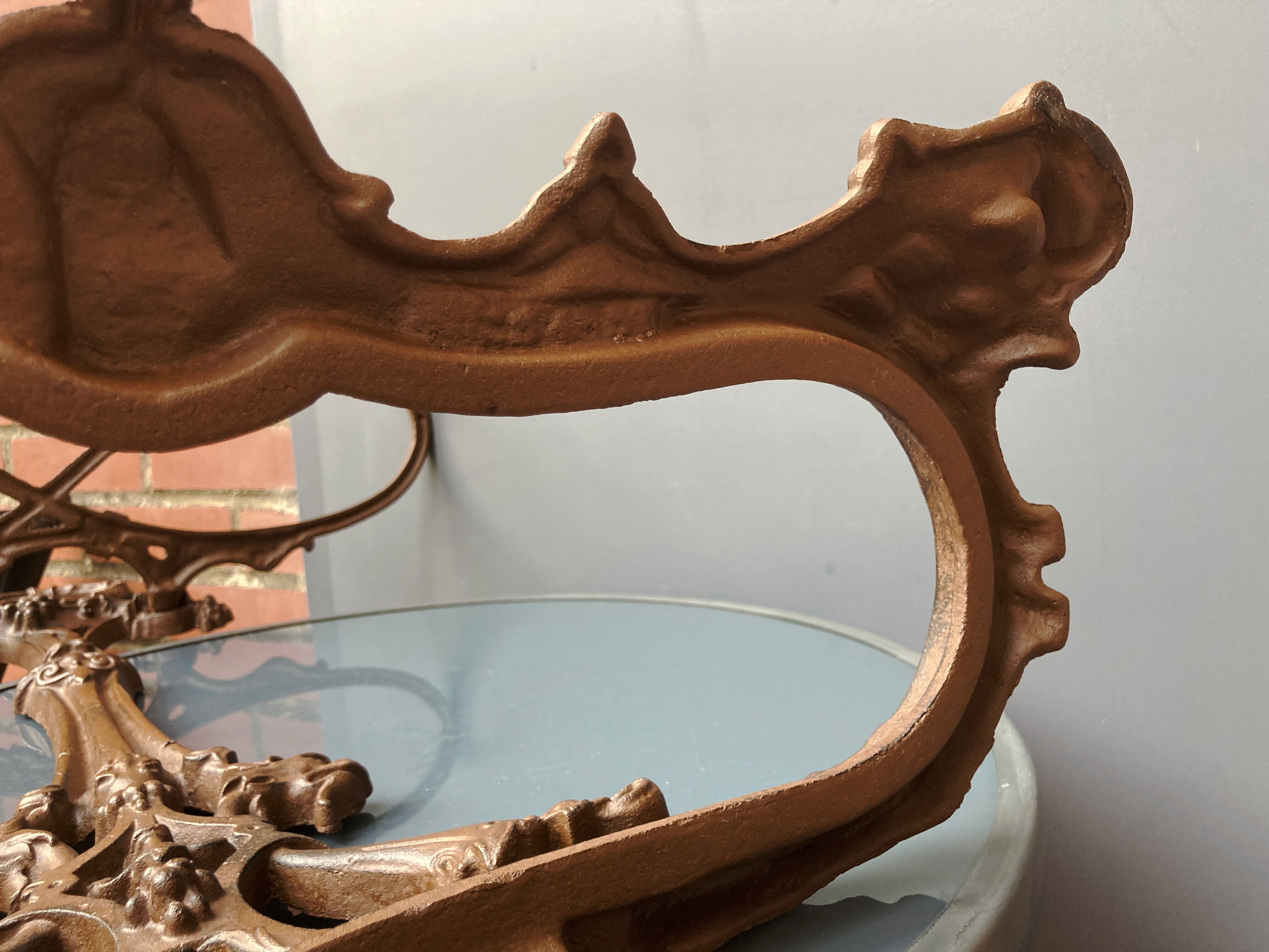 Art Nouvelles cast iron umbrella holder
