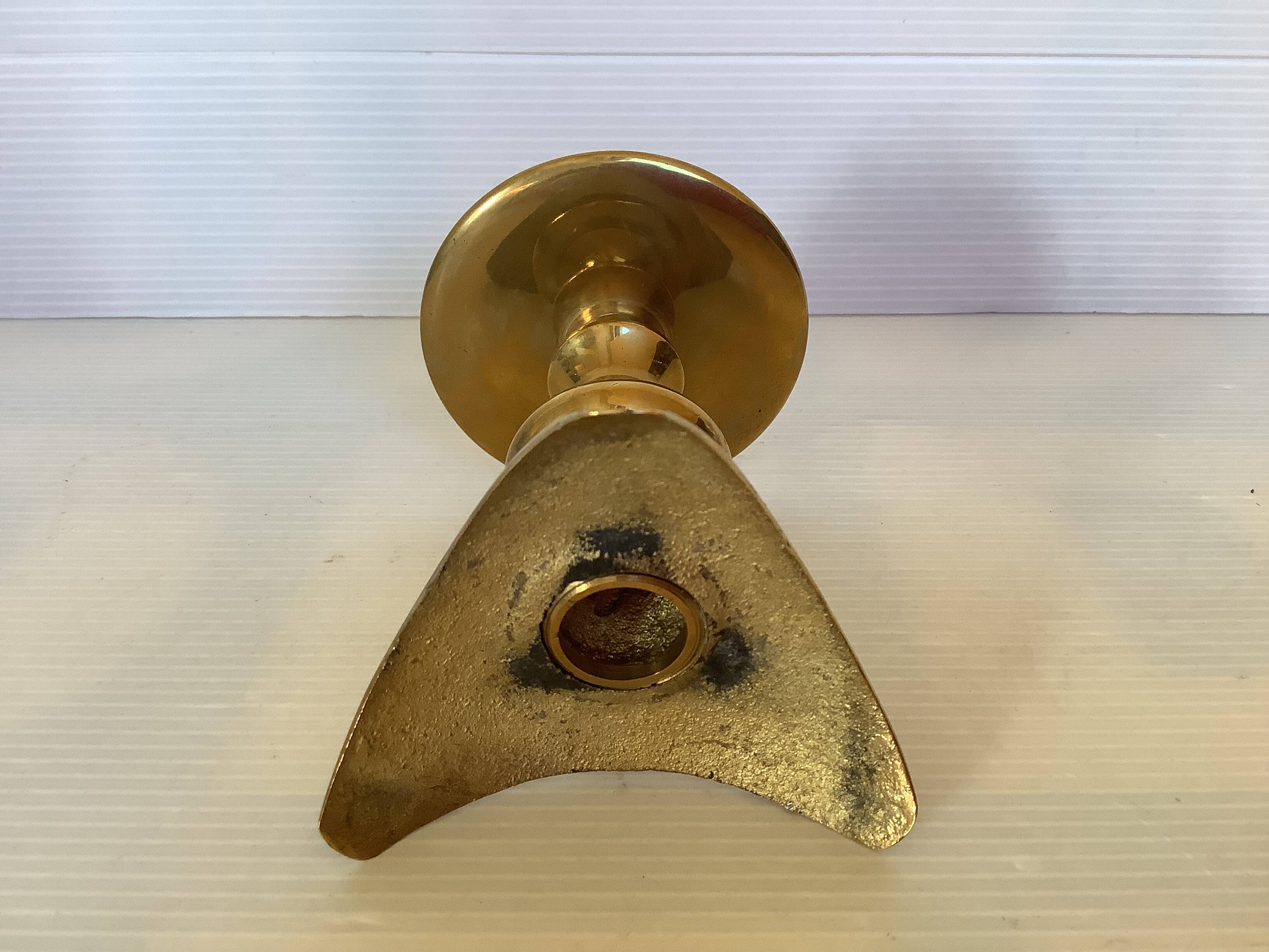 Tripod candlestick in brass