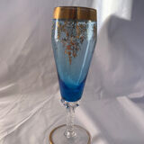 5 champagne flutes