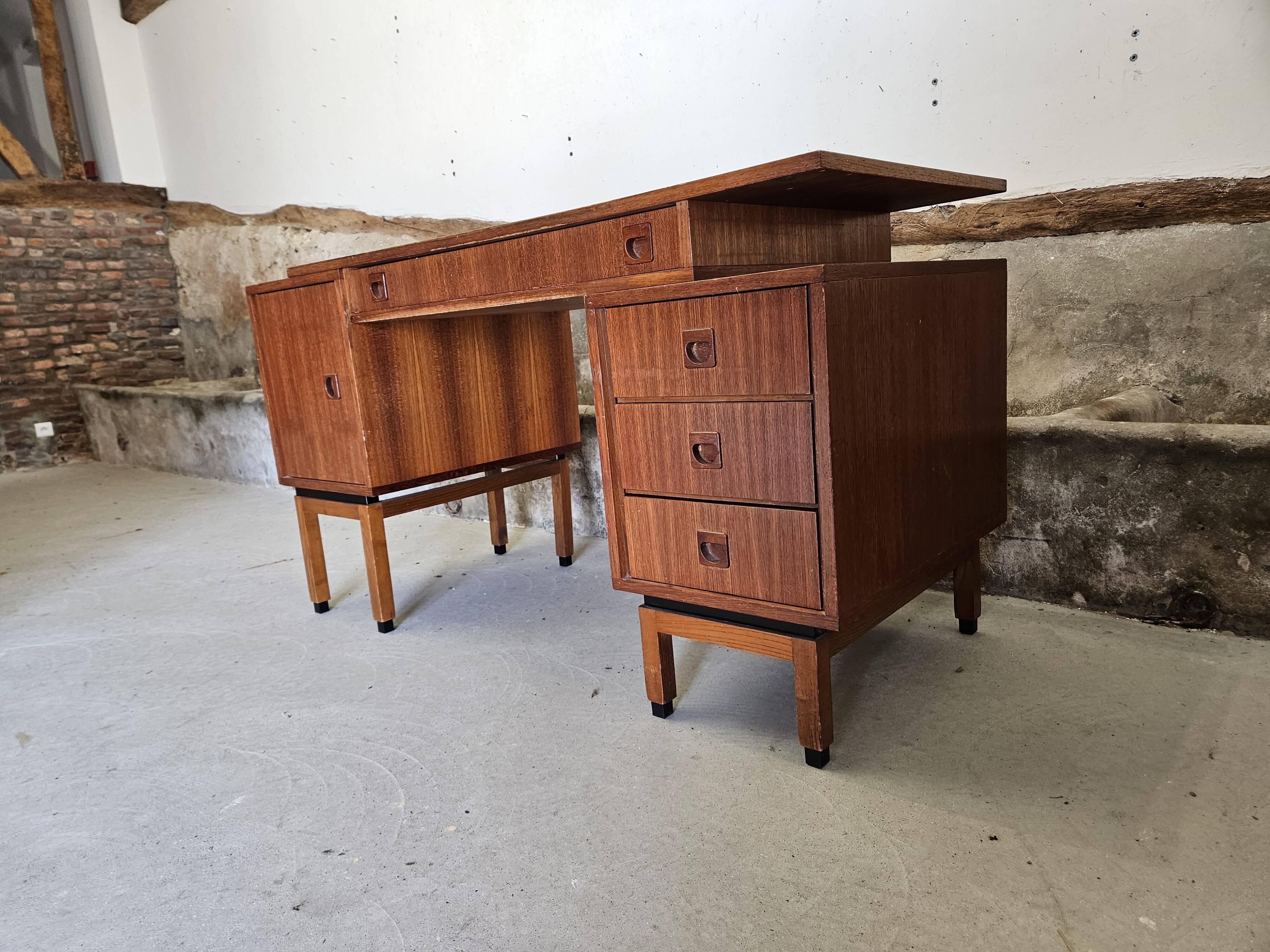 Desk Denmark 1960 MDK