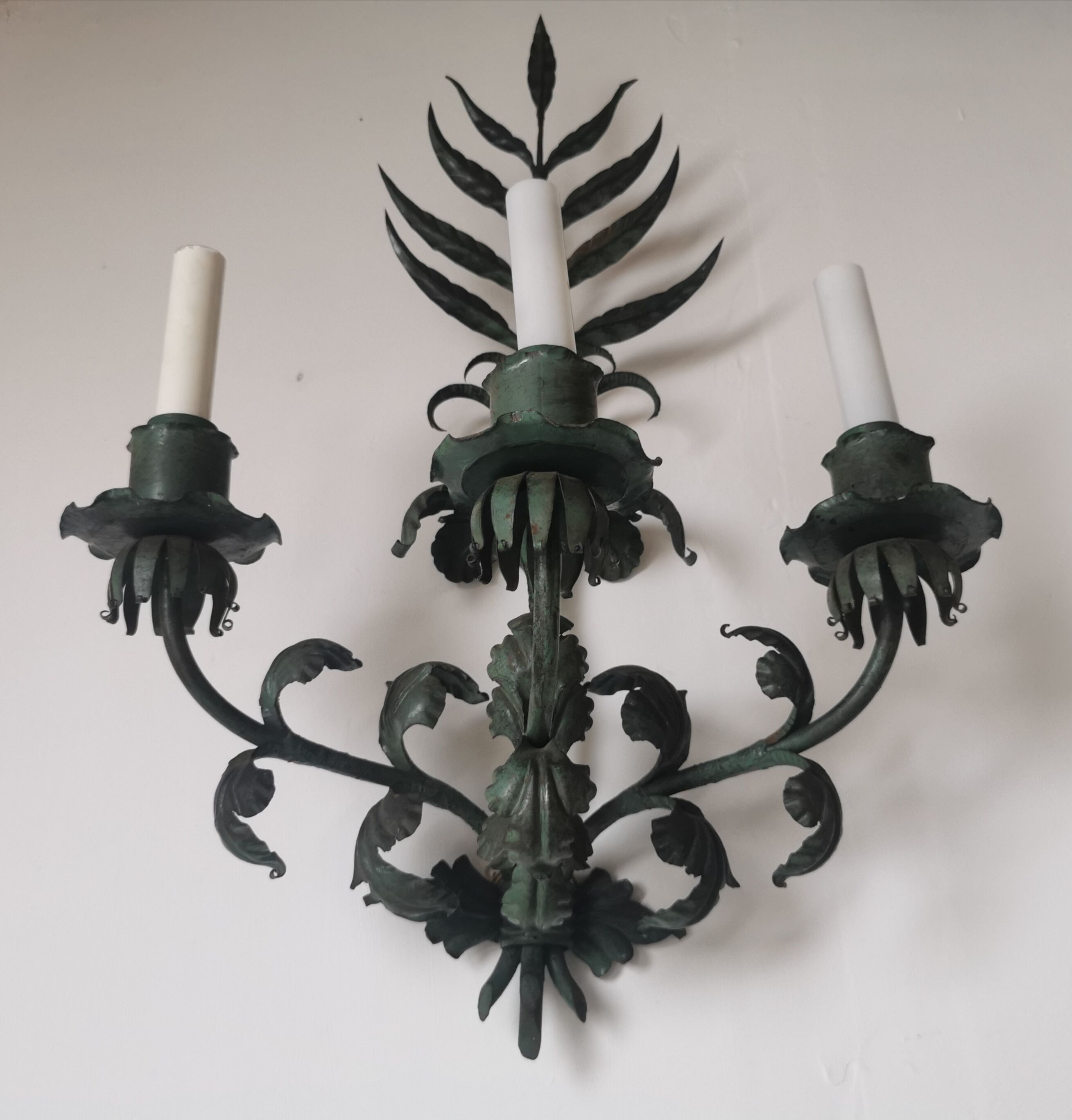 Wall lamp iron and sheet metal