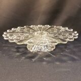 Presentation dish on glass foot
