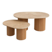Table basse ovale duo travertin et pieds en bois cannelés brut