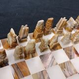 Marble and onyx chess game