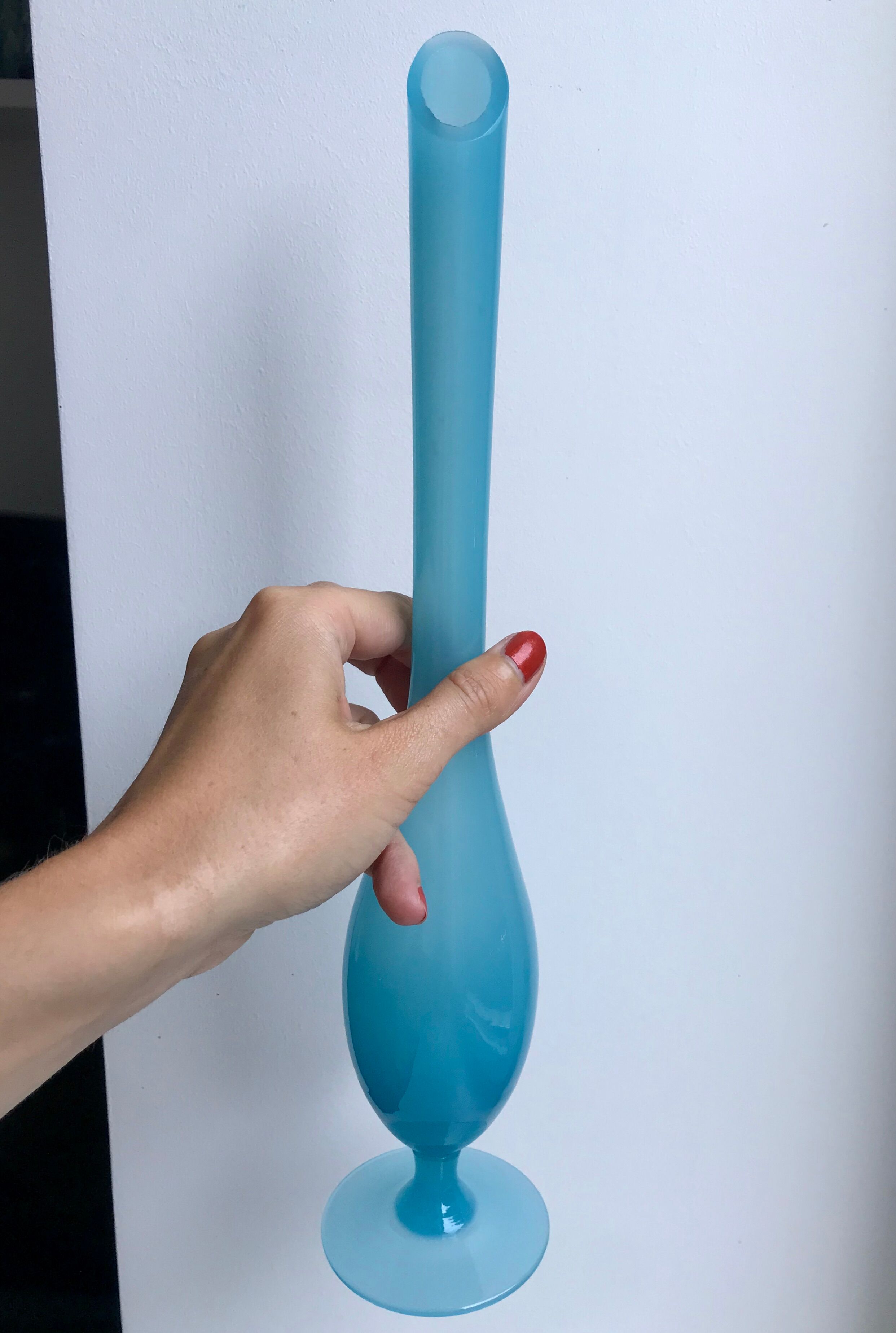 soliflore in blue opaline 60s