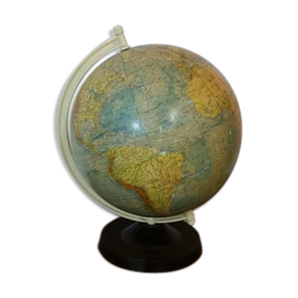 Globe 1960 by Raths