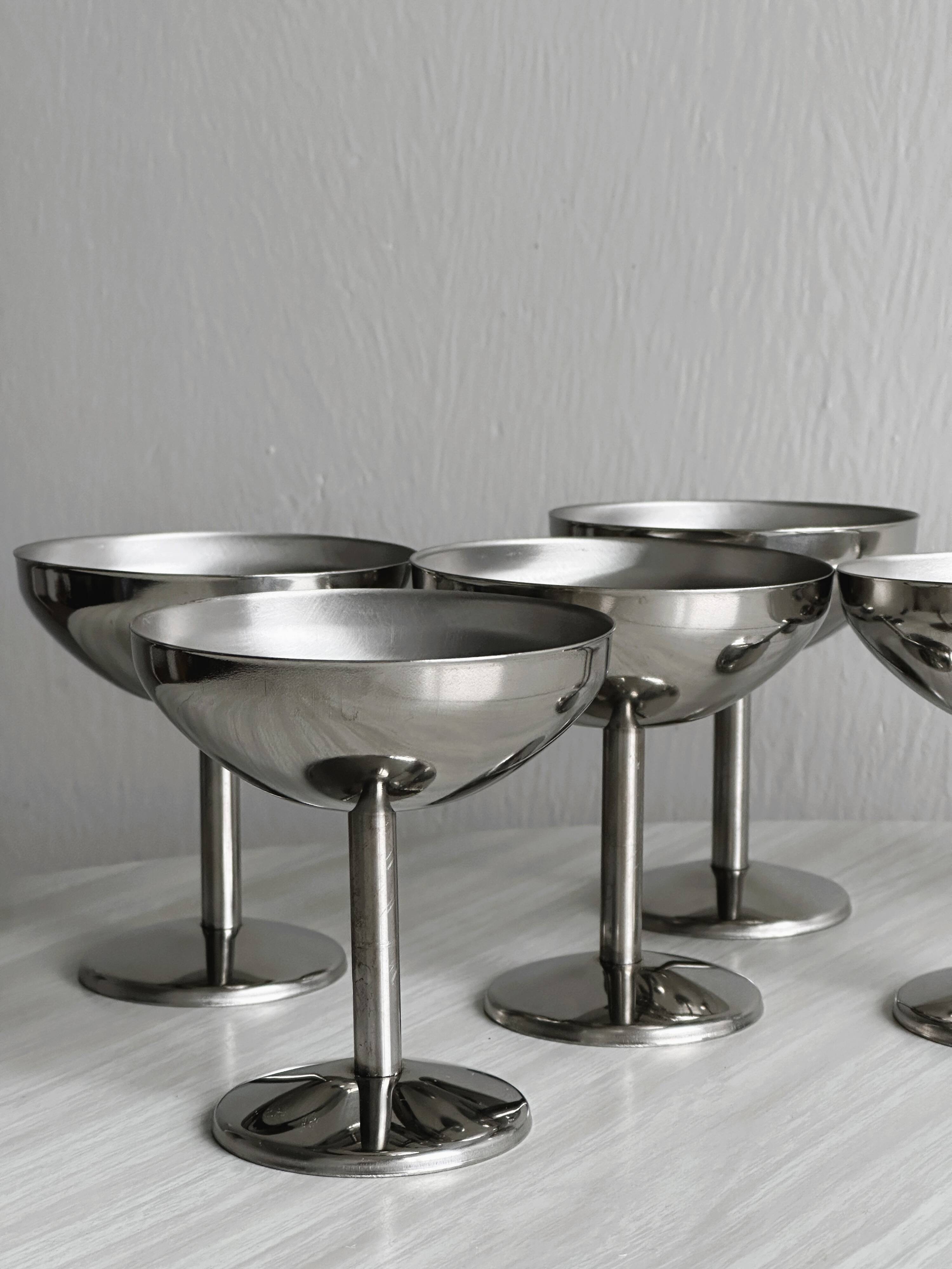 6 coupelles sur pied en inox style Letang Remy