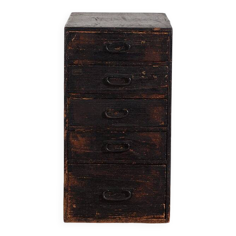 Ko-dansu japonais vertical à cinq tiroirs en paulownia et cèdre japonais, période Taishō–début Showa, circa 1912–1945