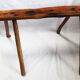 Banc brutaliste en bois d'arbre