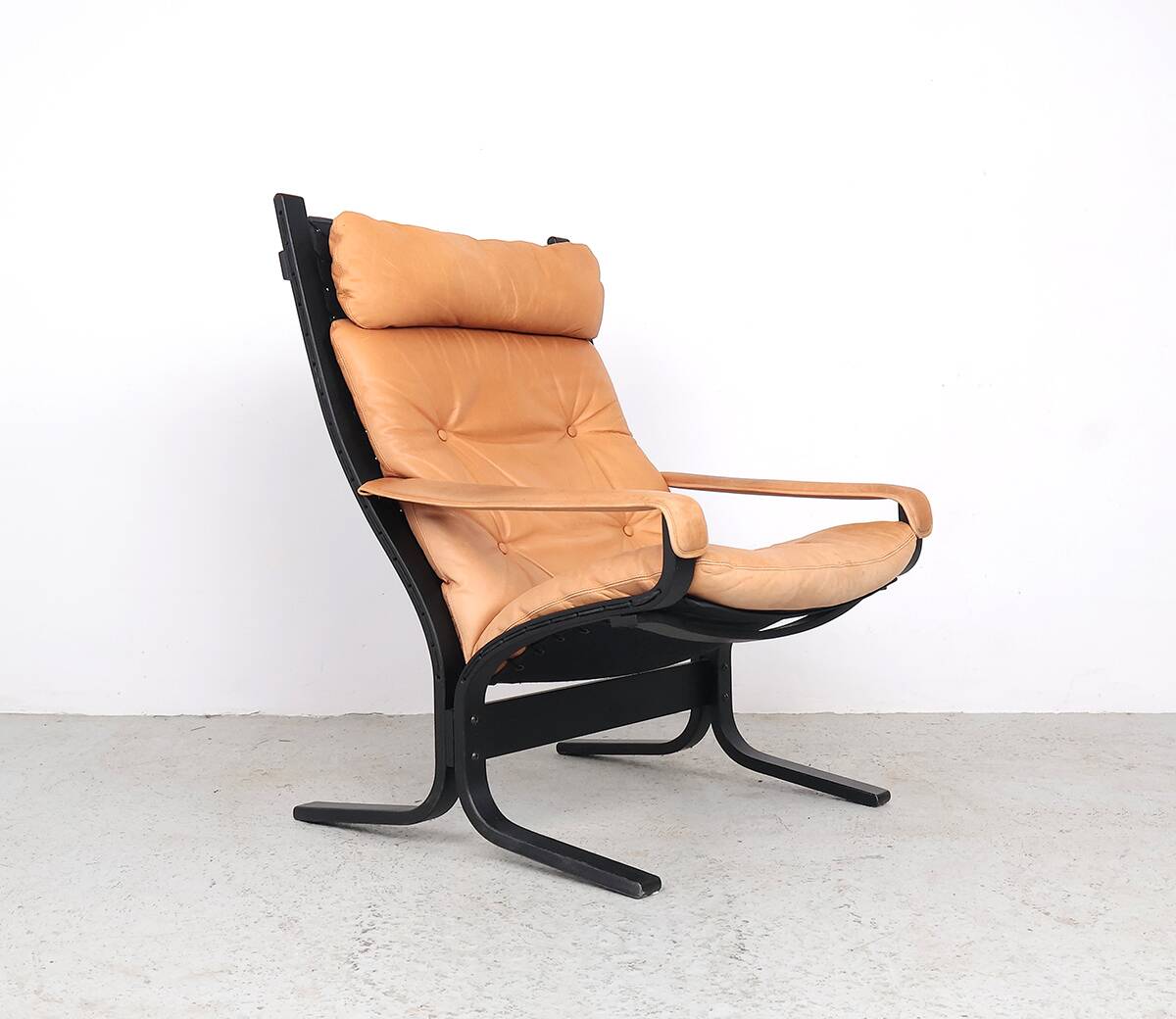 Ingmar Relling leather Siesta lounge chairs, Westnofa 1970s