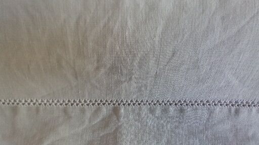 Cloth, rustic cotton canvas, light ivory.