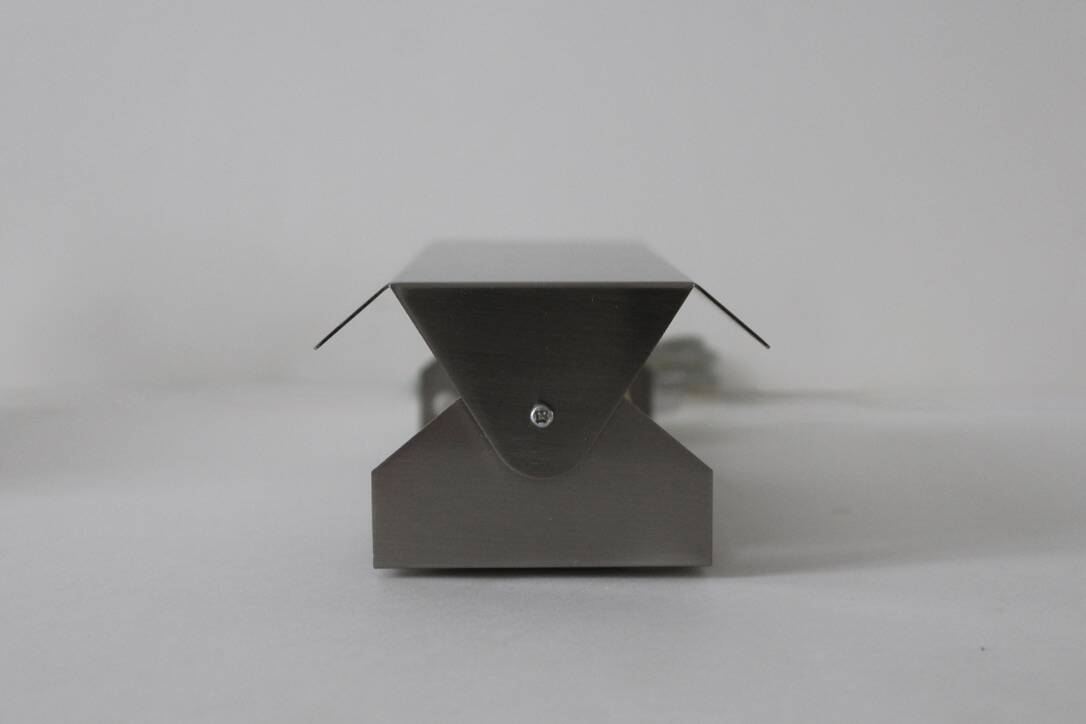 Pair of wall lights with adjustable shutters in brushed aluminum