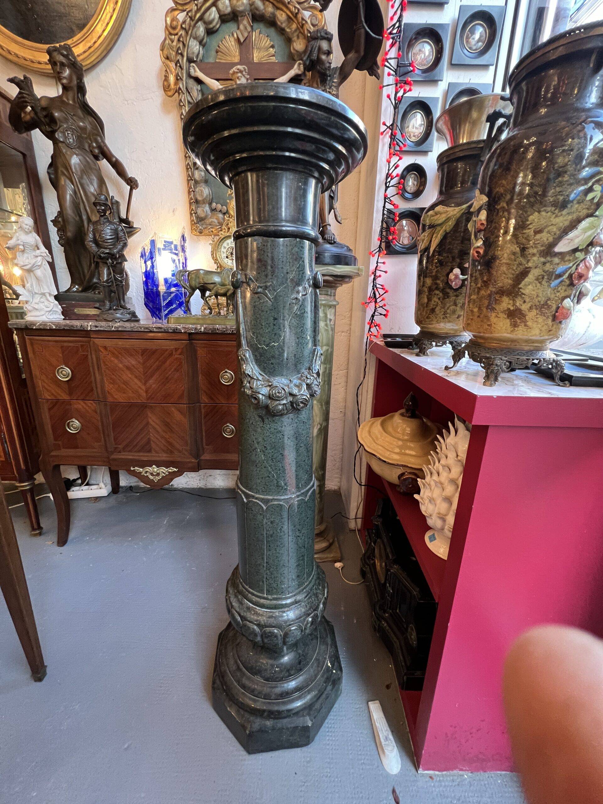 Very beautiful and ancient green marble column, dating from the 19th century