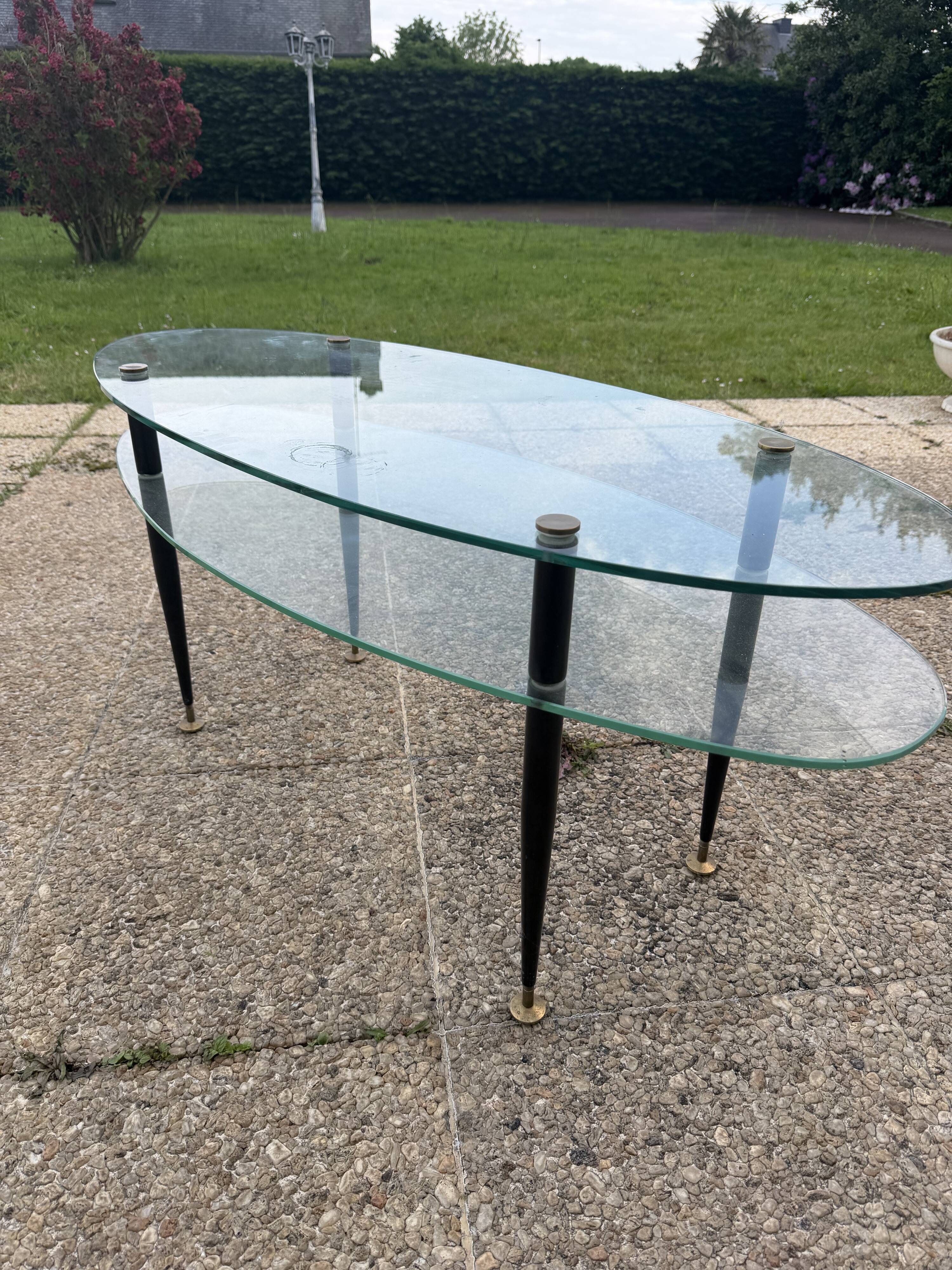 Oval coffee table, 1950s/60s.