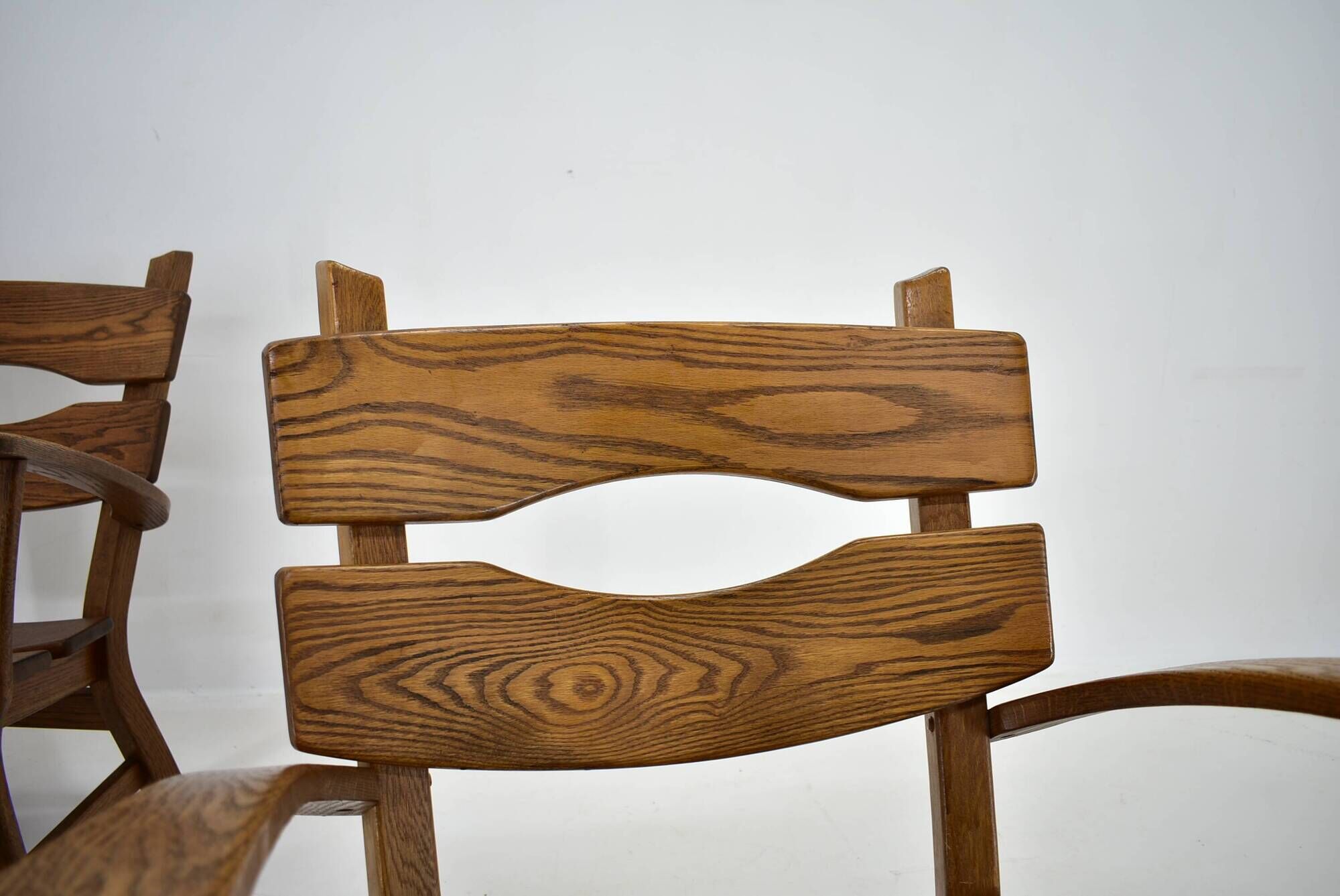 Paire de fauteuils lounge brutalistes en chêne massif par Dittmann & Co., 1970s