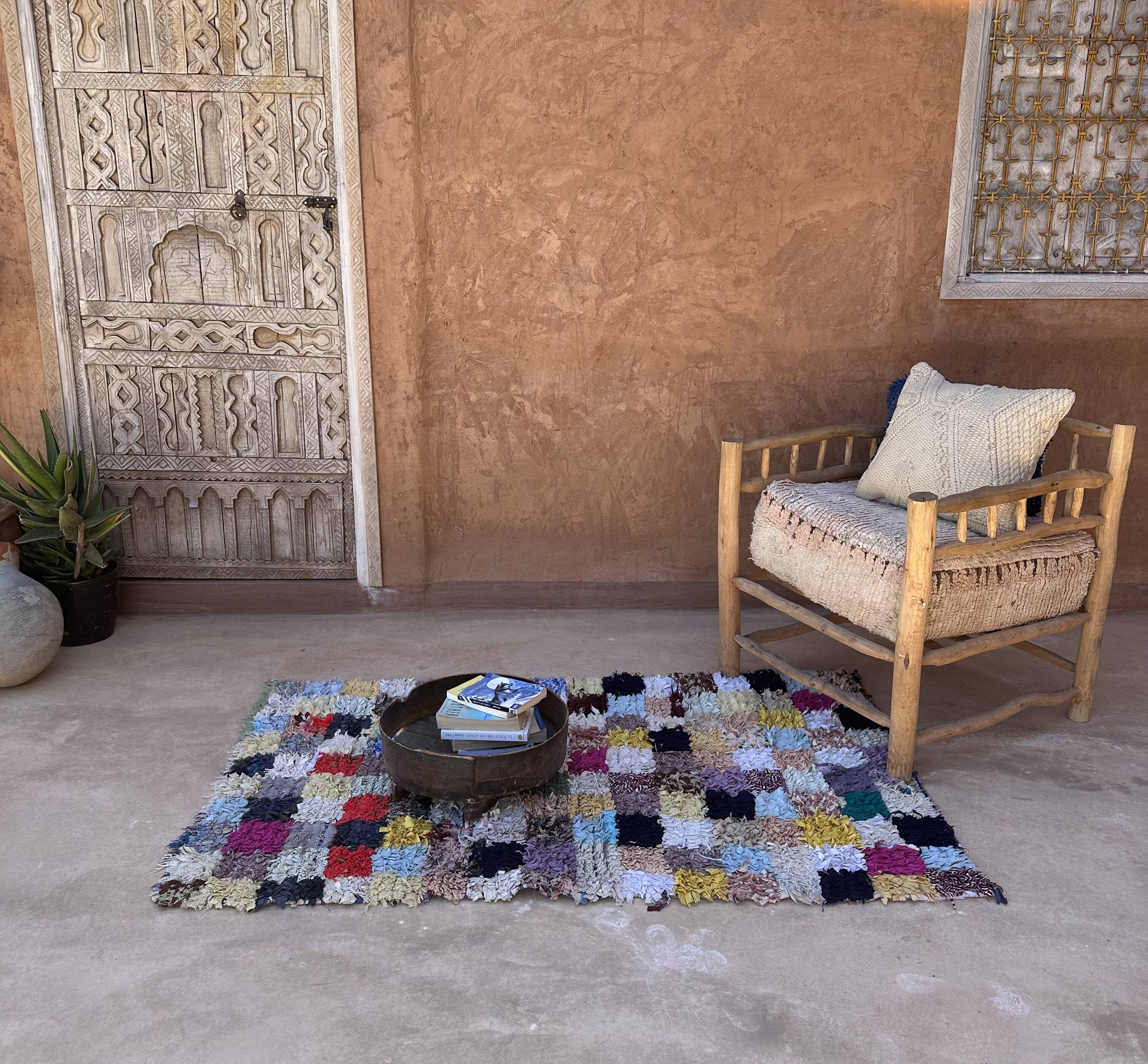 Colorful Moroccan rug - 100 x 168 cm